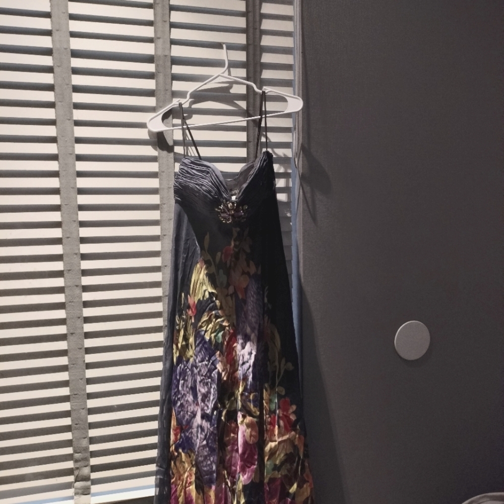 Jovani evening dress with gem center design